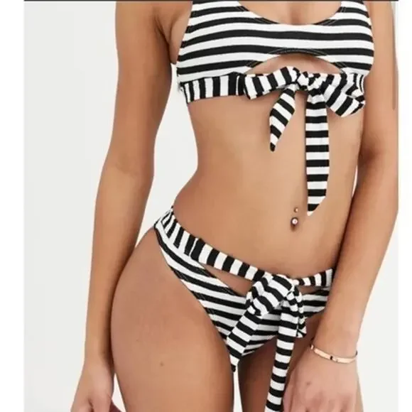 NWT Asos Playful Promises Textured Striped Ribbed Knit Bikini Set Size 6 - Picture 3 of 12